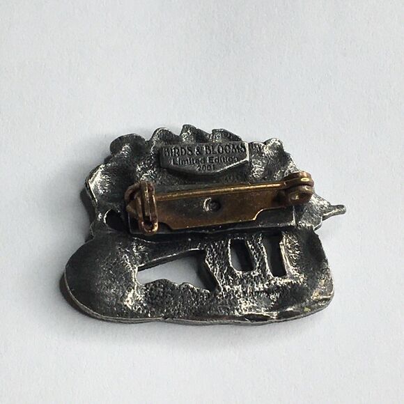 Birds & Blooms Brooch Pin Pewter Flower Wheelbarrow Granny Cottage Fairycore - Picture 5 of 8